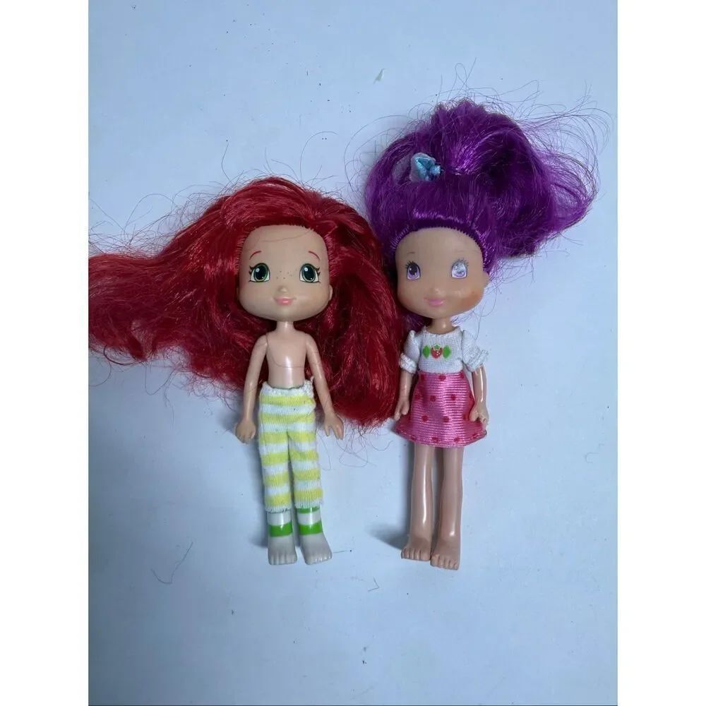 Vintage Hasbro Scented Strawberry Shortcake Doll Lot of 2